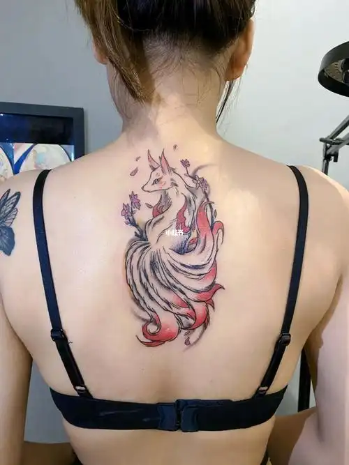 九尾狐纹身太杀我了吧