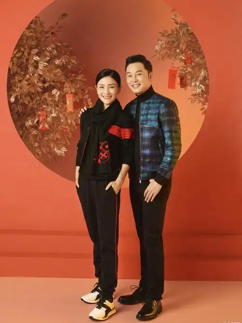 胡可晒全家福为沙溢庆生一家四口越长越像网友安吉又胖了