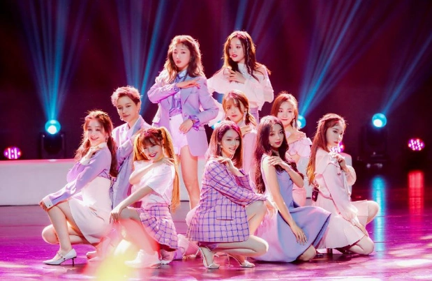 昨夜12条热搜创造营青春有你正面开刚偶像团体时代来了