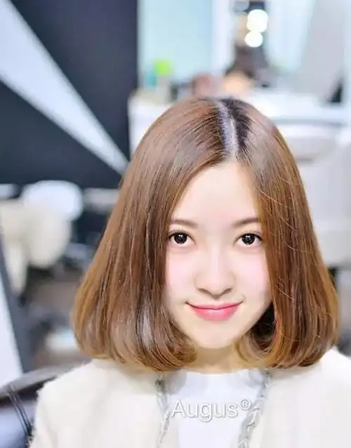 齐脖短发c勾烫,想要瘦脸的妹子来瞅瞅吧!_女生_齐刘海_圆脸