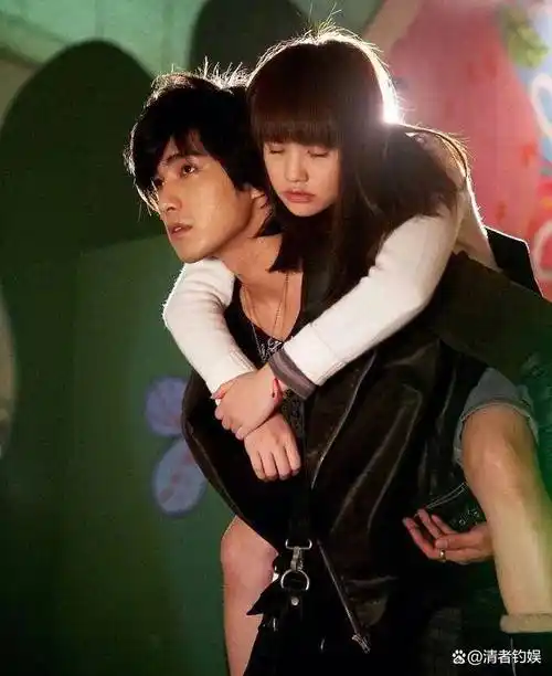 现在看了贺军翔老婆照片就明白了,人是不懂得知足的,而一旦不知足