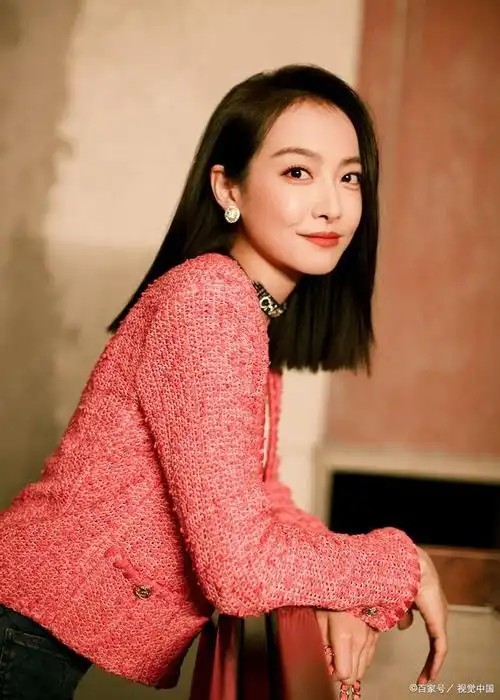 宋茜,1987年2月2日出生于山东省青岛市,中国内地女演员,歌手,亚洲多栖