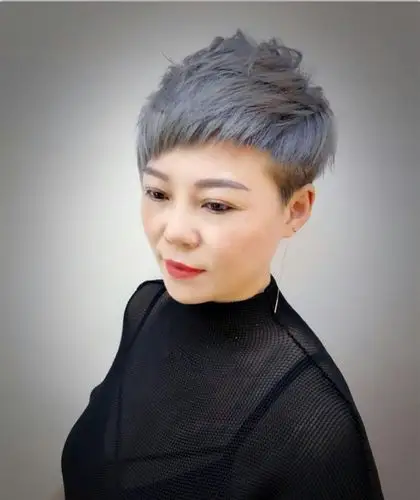 中老年女性发型别瞎剪选这18款就对了洋气利落显年轻