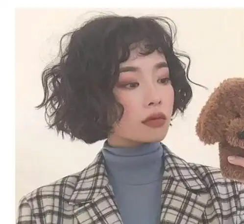 女生短发羊毛卷发型图片 短发羊毛卷这样扎女人味十足