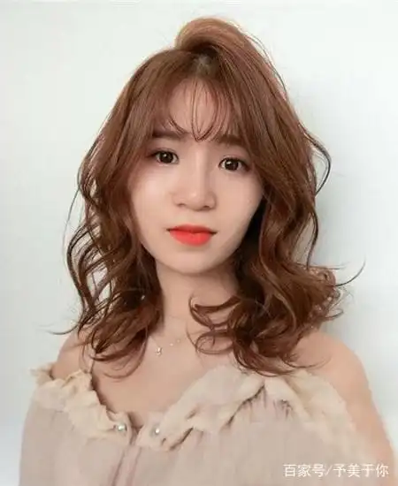 2021齐肩发50款烫发图片