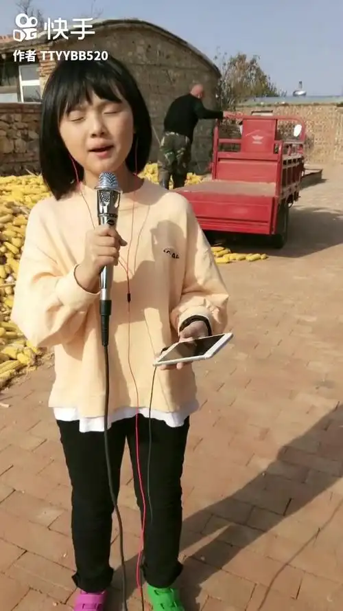 韩甜甜 参加 快手粤语歌大赛 翻唱 刘德华《17岁》191024,欢迎在快手