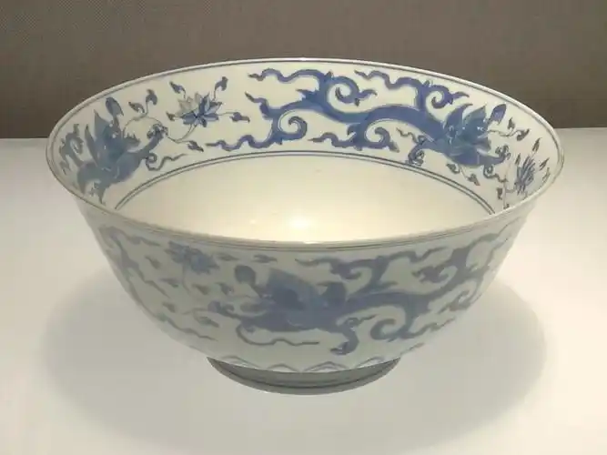 国有博物馆展出的部分明清民窑瓷器可作收藏参考