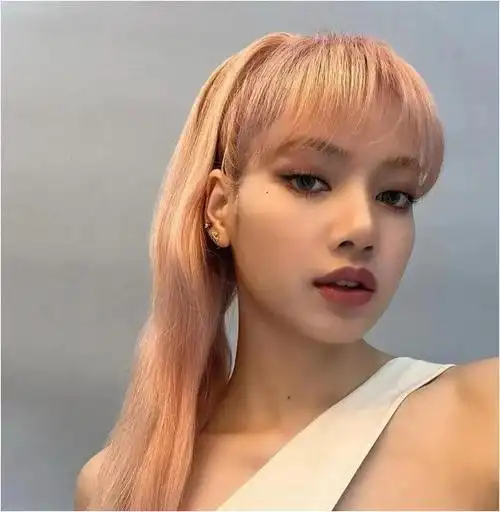 厚嘴唇能有多美舒淇的嘴唇是经典可还有人更胜一筹