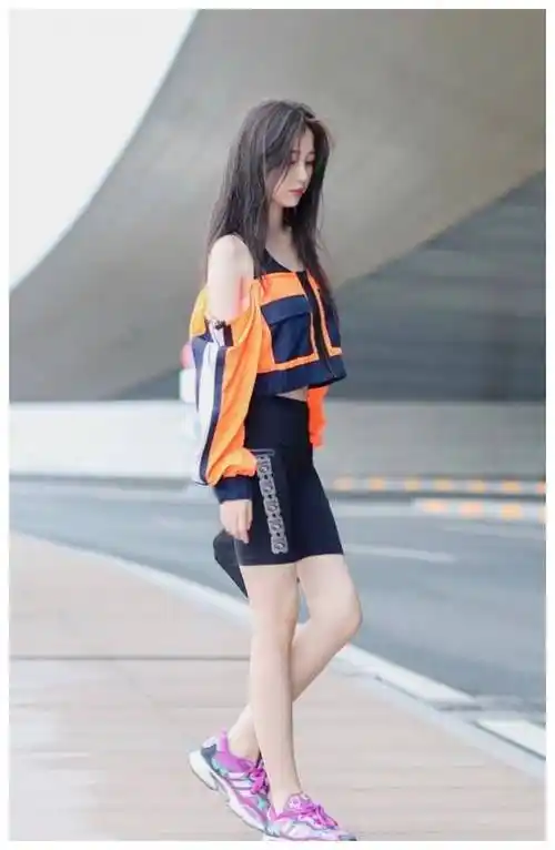 原创虞书欣带火一款鞋子叫杂交的火龙果帅气又显高贼养眼