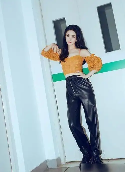 从素人到大明星,赵丽颖真的是越来越美了,因此她变美的经验也非常值得