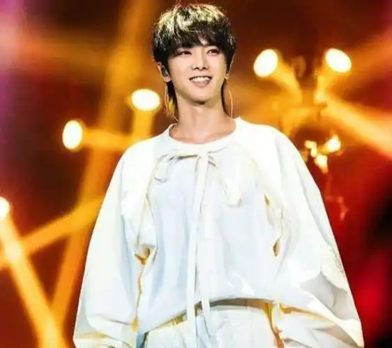 坐拥千万粉丝,其实一首歌都拿不出手_尚雯婕_孟美岐_华晨宇