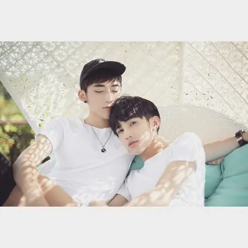 手机时代教会你用手机修出大片