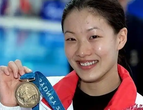 跳水皇后曾经的一跳,跳出个世界冠军.