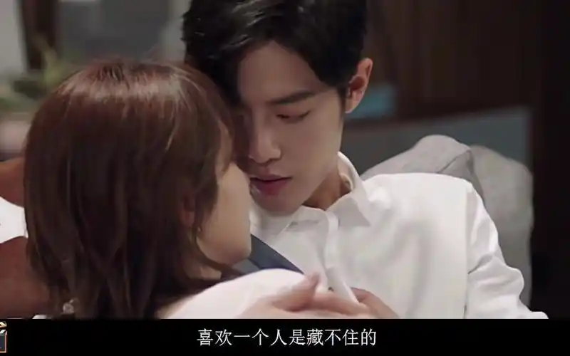 肖战对杨紫和李沁双标的举动,网友:藏不住了