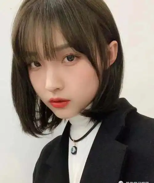 2021年流行"免打理减龄短发"|空气刘海|发尾|烫发_网易订阅