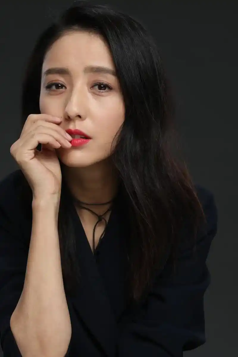 佟丽娅#唇唇欲动 #美出高级感 #性感嘴唇 #好的照片经得起 - 抖音
