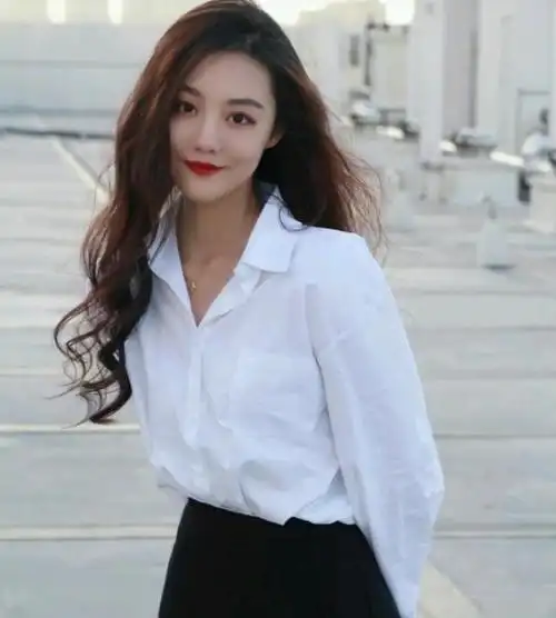 不管什么年龄,坚持4个习惯,皮肤白皙细腻,尽显优雅气质