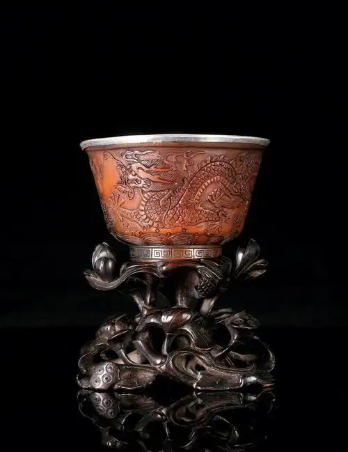 犀角雕双龙戏珠碗