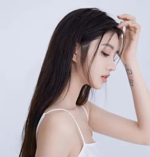 女生头像人物头像