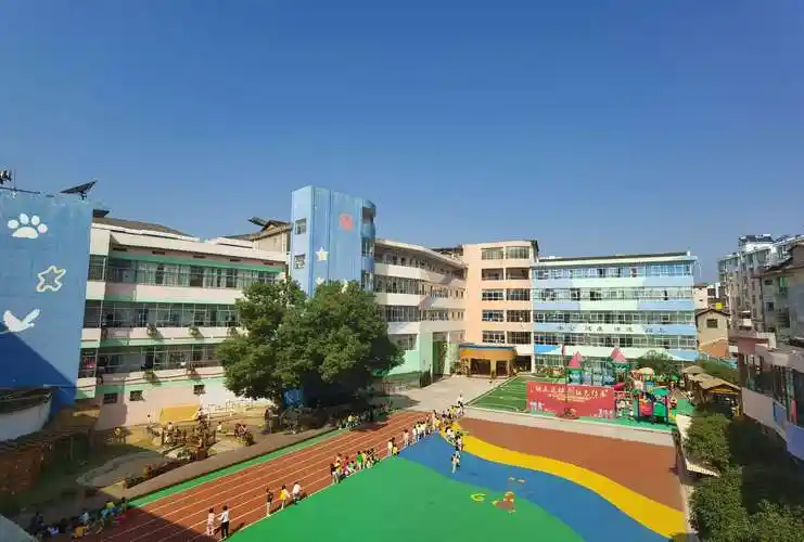 "排隐患保平安"——黎川县幼儿园校园周边环境安全隐患排查