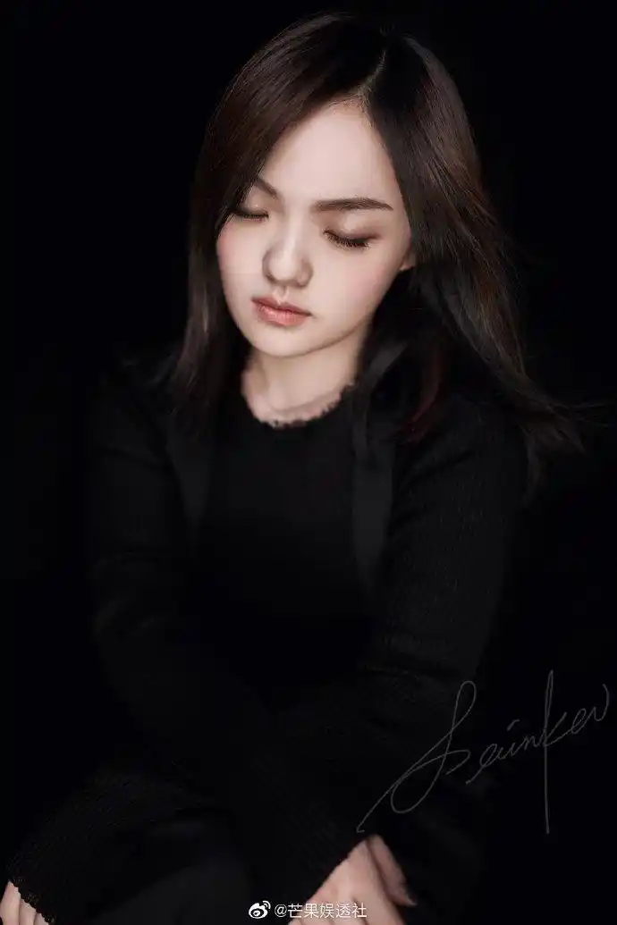 万幸在我放假前到了拥有了第二张lala的签专,发现