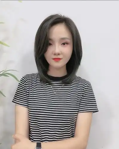 美到让人上瘾的发型20款,时尚减龄显脸小,很多爱美女性都在剪