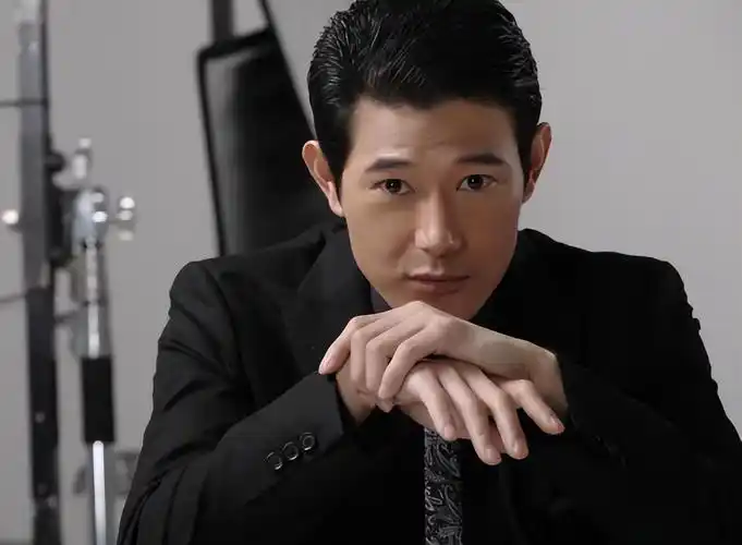 回顾矢野浩二吃23年中国饭娶中国妻子却因说话不当遭粉丝抵制