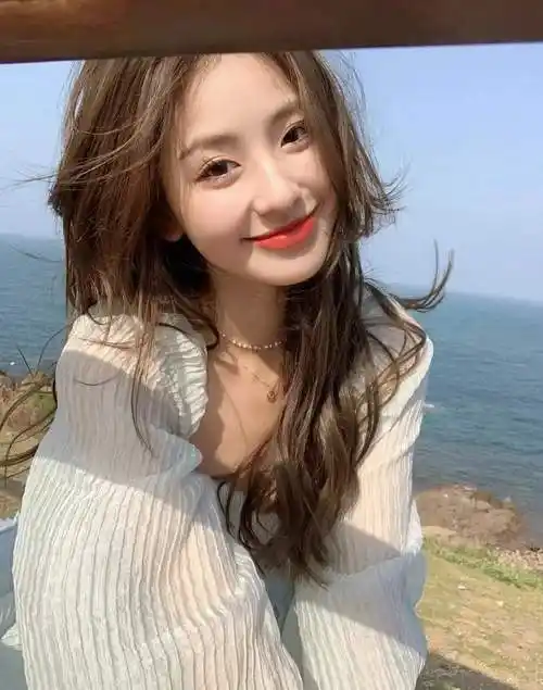 亚麻色头发图片效果图