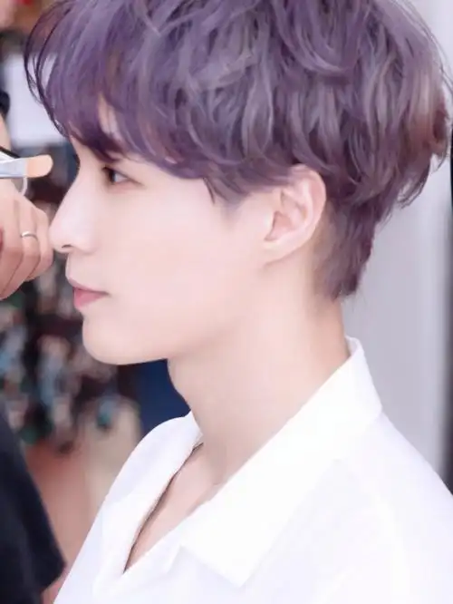 壁纸 微信背景图  张艺兴