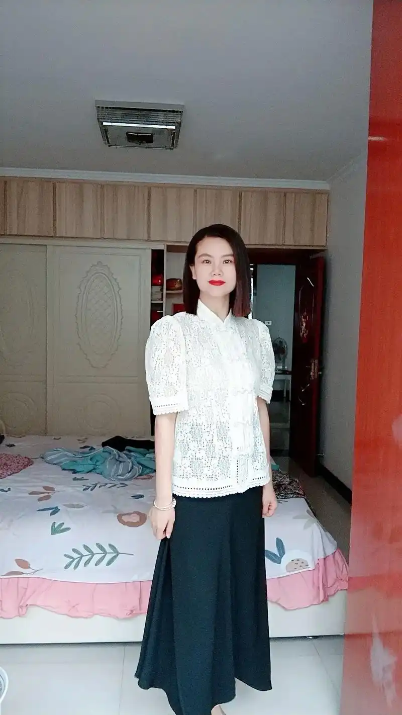 征婚,女,40岁离异,1.65米,工作稳定,唯一要求男方必须 - 抖音