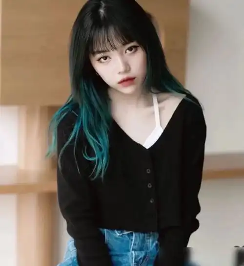 拜托再挂耳染就土咯2021千禧挑染才是真洋气