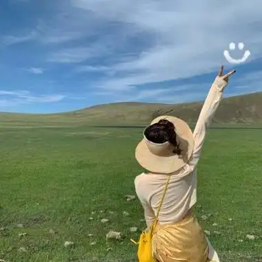 女生剪刀手背影头像高清青春阳光的唯美女生头像背影举剪刀手图