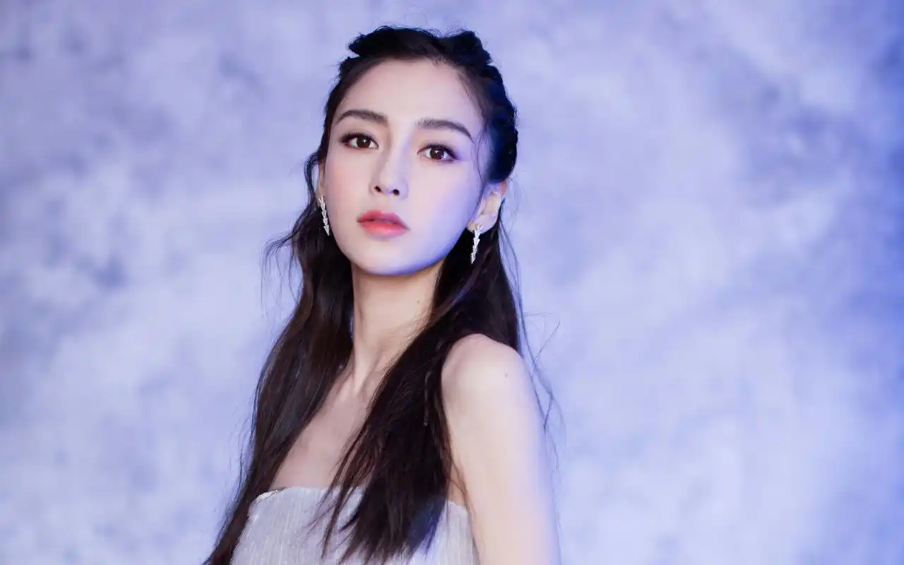 angelababy银色抹胸性感图片桌面壁纸