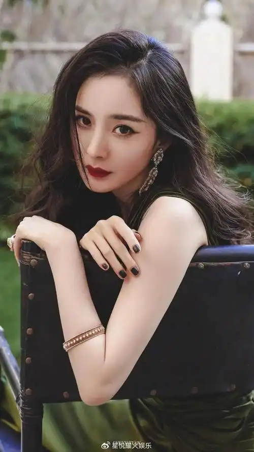 杨幂:教会我们如何做自己人生中的大女主