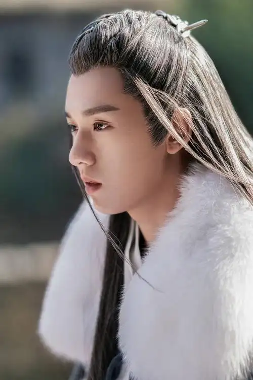 《一寸相思》风起云涌 张耀武林虐恋正酣