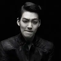 男生大背头头像帅气冷酷【点击鼠标右键下载】