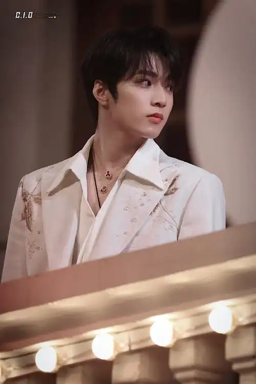 时代少年团-刘耀文last night##刘耀文扑面而来的帅