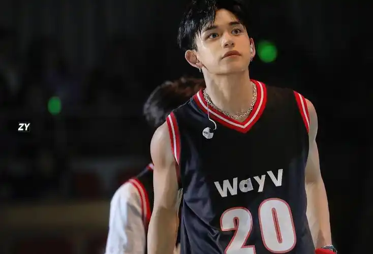 黄旭熙lucas|愚人节贺图汇总楼