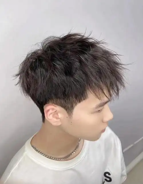 摩根烫男士烫发前刺