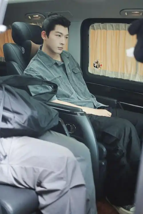 张晚意郁谨##今日星拍放送##向全世界安利张晚意