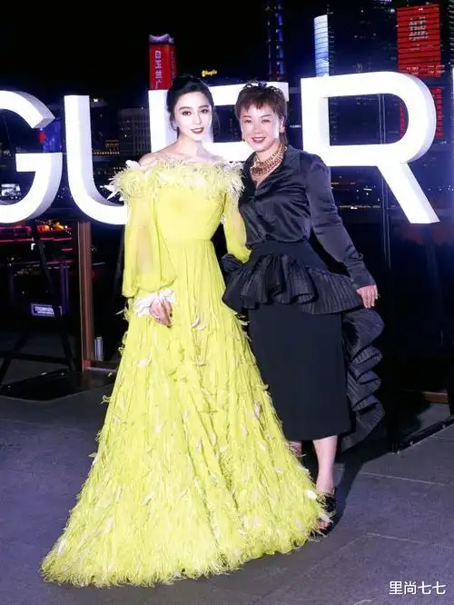 范冰冰剪短发认不出,瘦太多五官更精致,美颜后差点认成郑爽