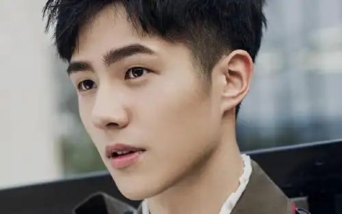 刘昊然早期综艺很可爱!路边等半小时,没人记得他叫啥