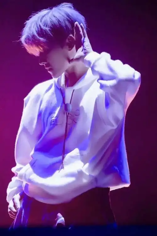 壁纸来领走你的杨洋