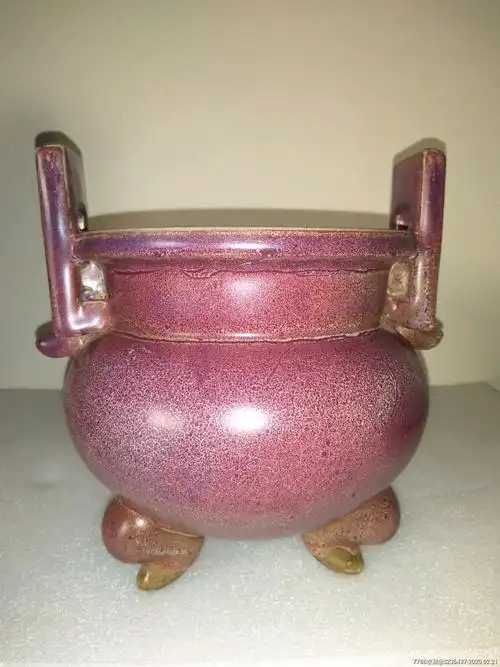 宋钧窑大号三足炉