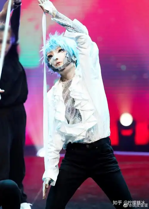 如何评价刘雨昕在蒙面舞王里的表现
