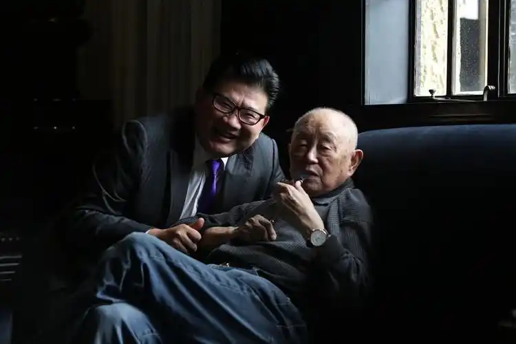 【高访】曹可凡:"要死要活"走下去|曹可凡_新浪财经_新浪网