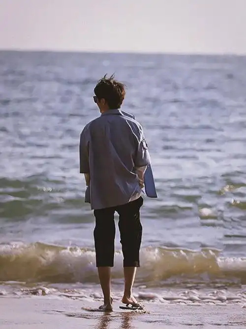 王俊凯背影好有安全感##王俊凯电影断桥