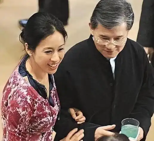 朱玲玲的生活真有这么好吗婆媳矛盾与罗康瑞子女关系又如何