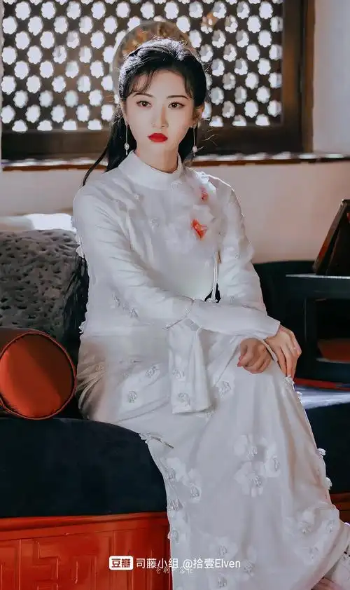 补10套共63套司藤的53套服装全了吗既然外套都单算了也不怕再多加几套