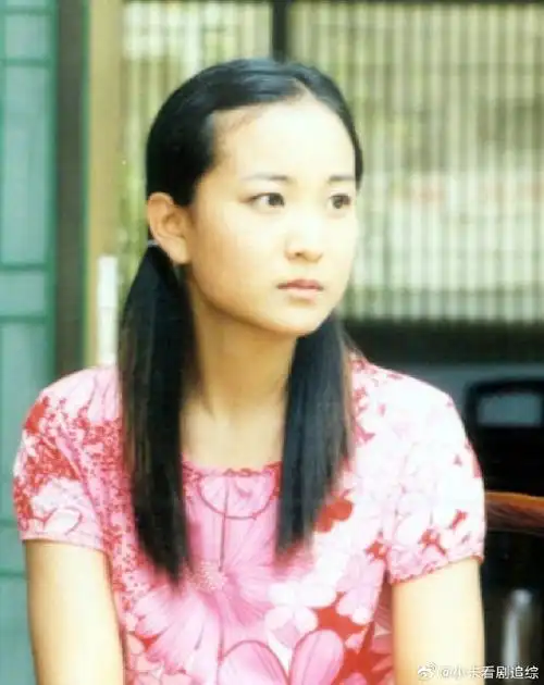 贾玲早期旧照 这时候就很瘦了#贾玲早期氛围照##贾玲早期自拍